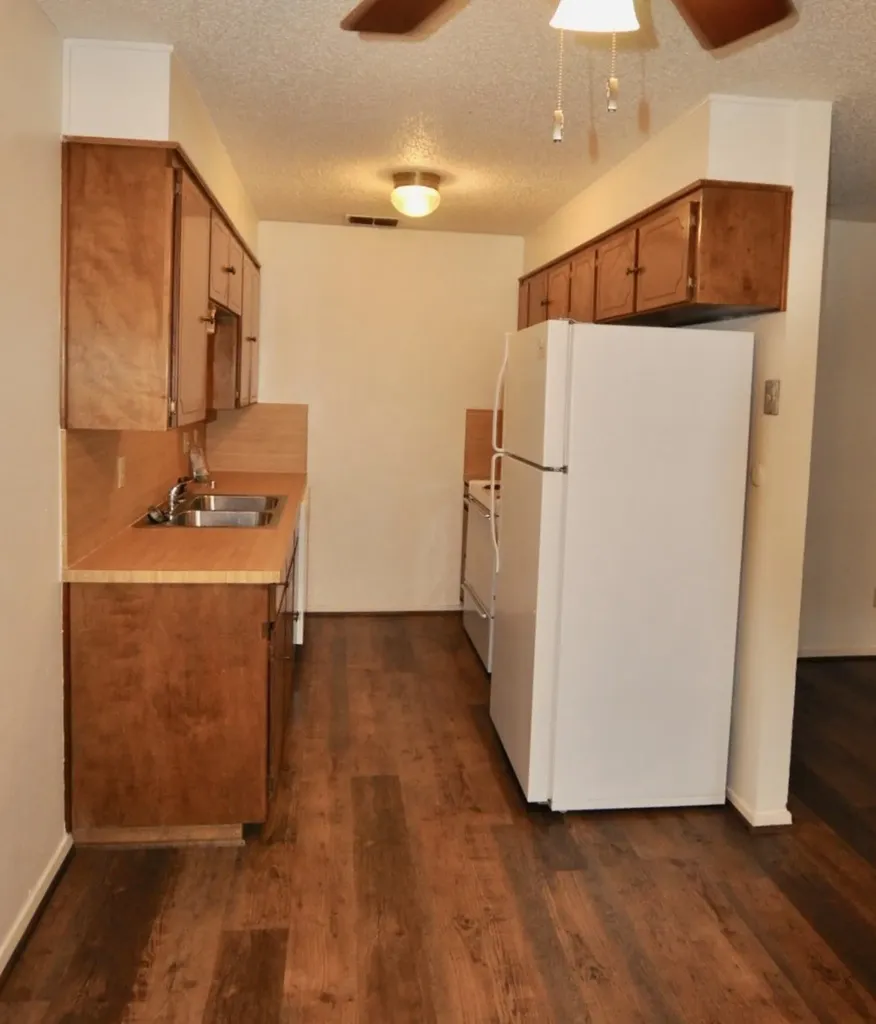 511 W Oak Street Weatherford TX 76086