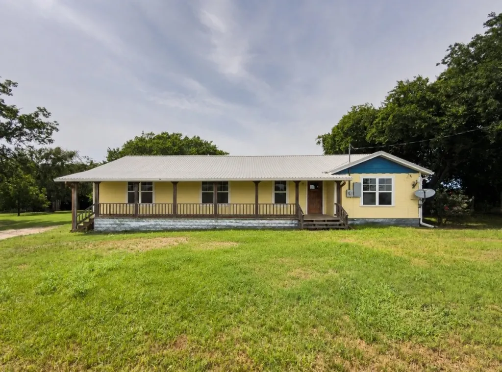 322 Hcr 2320 Abbott TX 76621