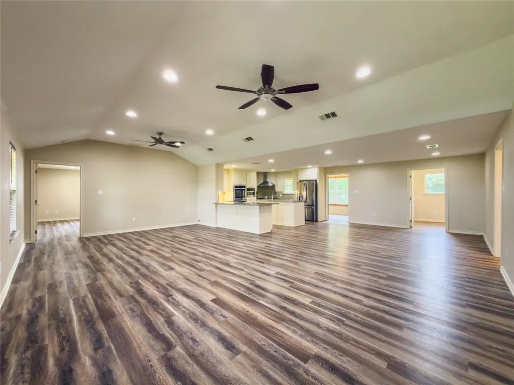 322 Hcr 2320 Abbott TX 76621