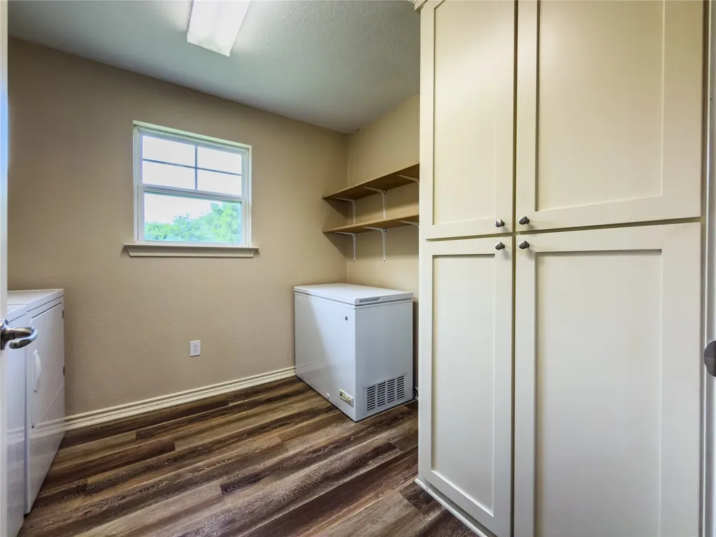 322 Hcr 2320 Abbott TX 76621