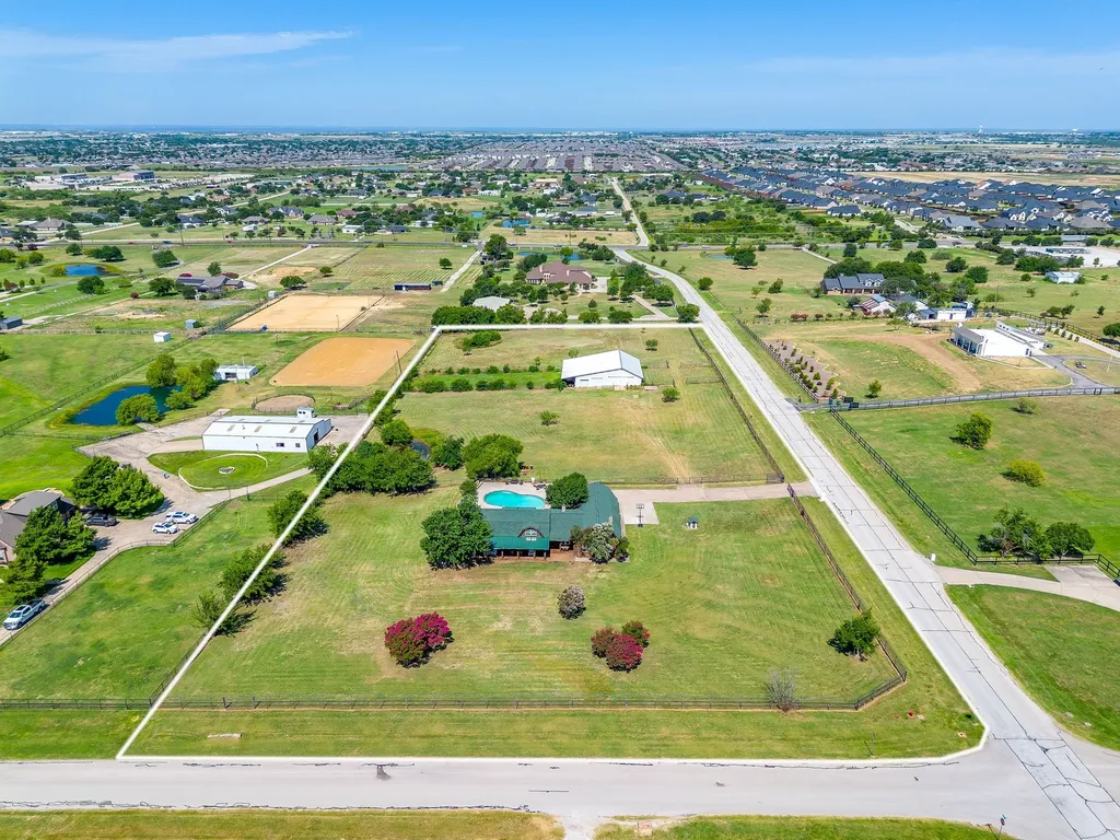 2200 White Lane Haslet TX 76052
