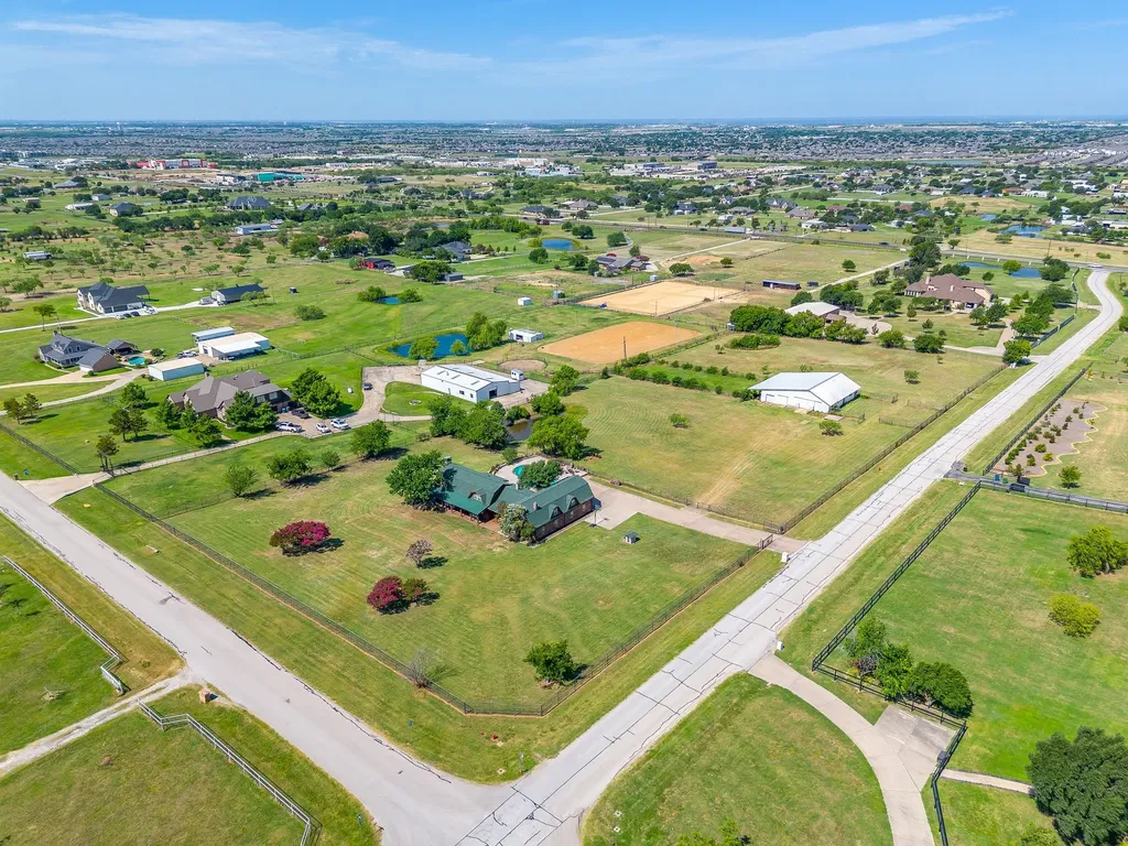 2200 White Lane Haslet TX 76052