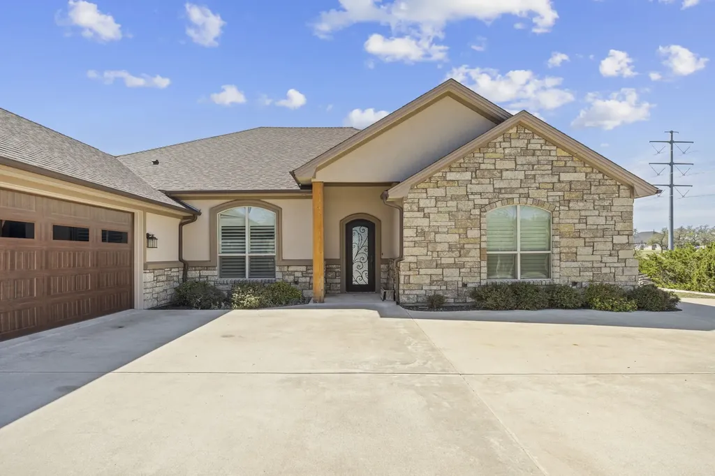 225 Plum Circle Killeen TX 76549