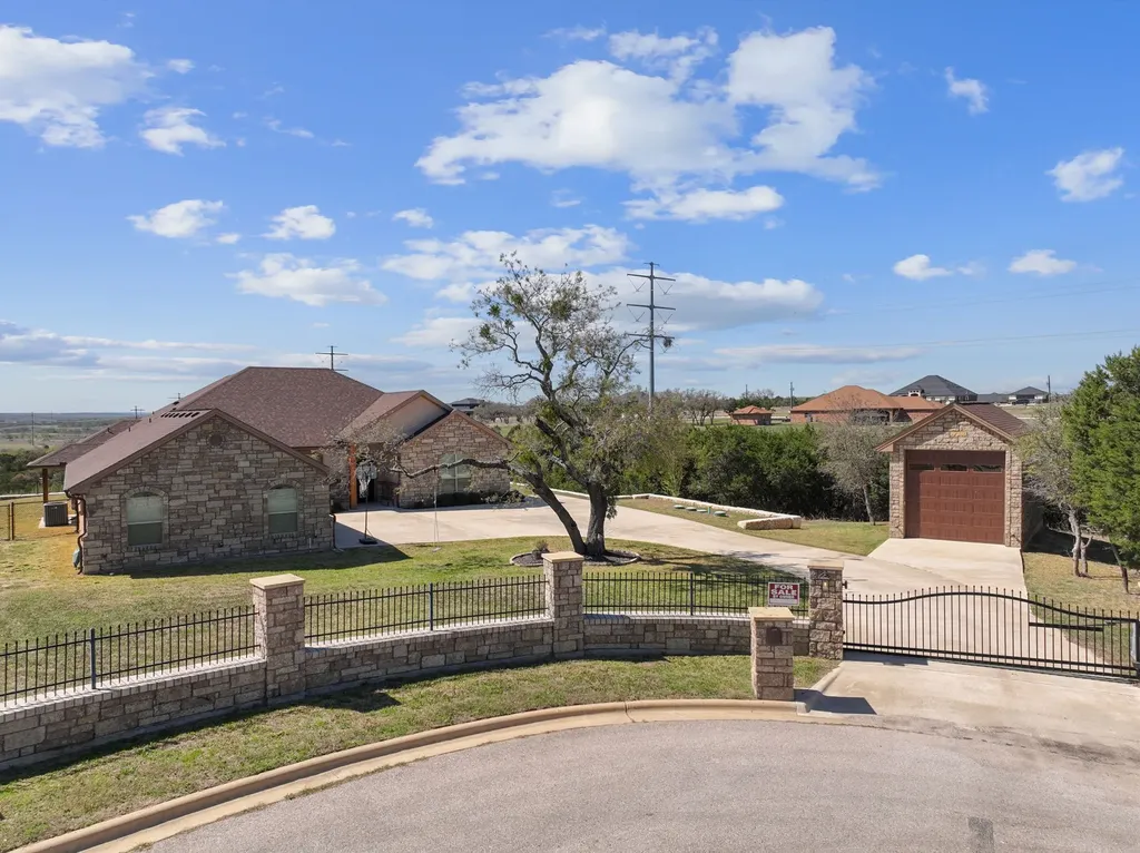 225 Plum Circle Killeen TX 76549