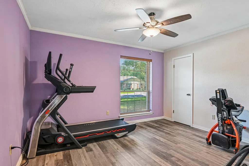 6404 Suncrest Court North Richland Hills TX 76180