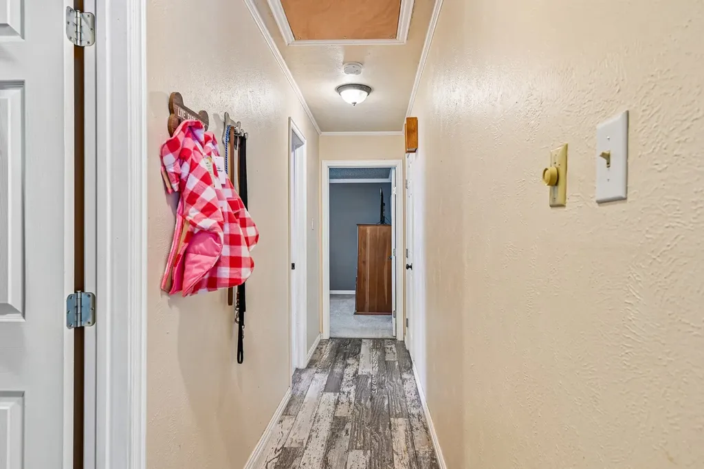 6404 Suncrest Court North Richland Hills TX 76180