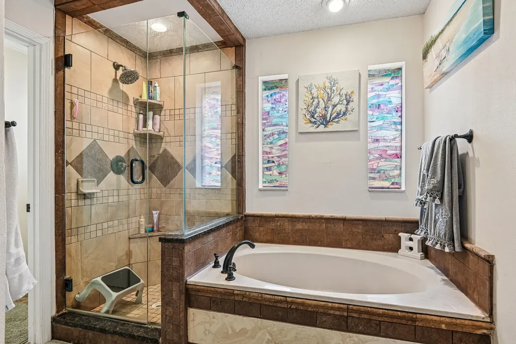 6404 Suncrest Court North Richland Hills TX 76180