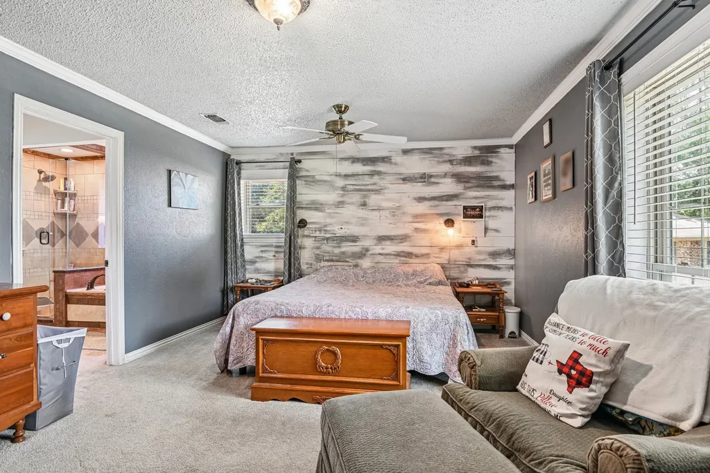 6404 Suncrest Court North Richland Hills TX 76180