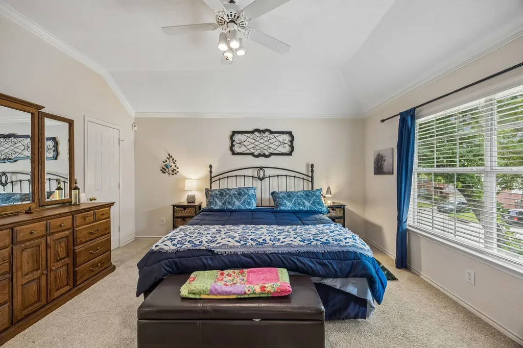 800 Fernwood Court Highland Village TX 75077