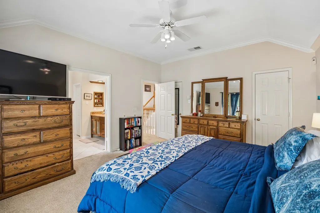 800 Fernwood Court Highland Village TX 75077