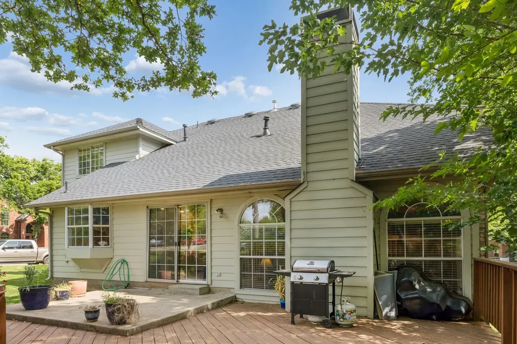 800 Fernwood Court Highland Village TX 75077