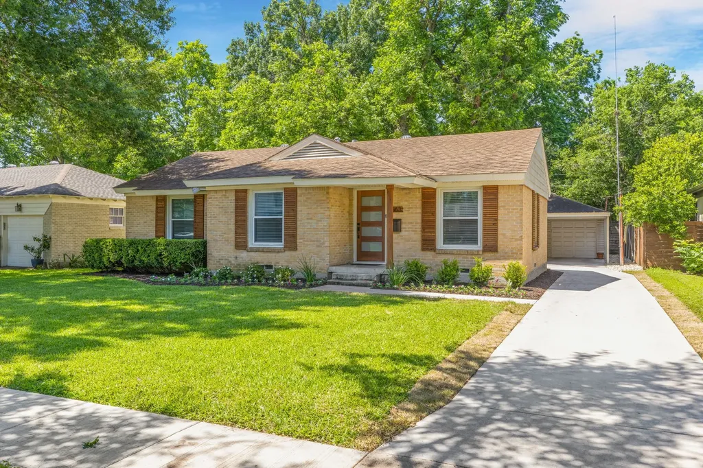 563 Hambrick Road Dallas TX 75218