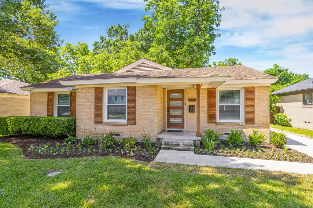 563 Hambrick Road Dallas TX 75218
