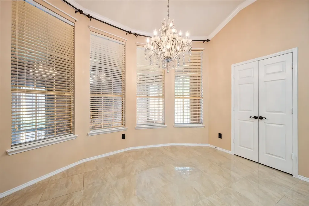 6906 Field Lark Drive Arlington TX 76002