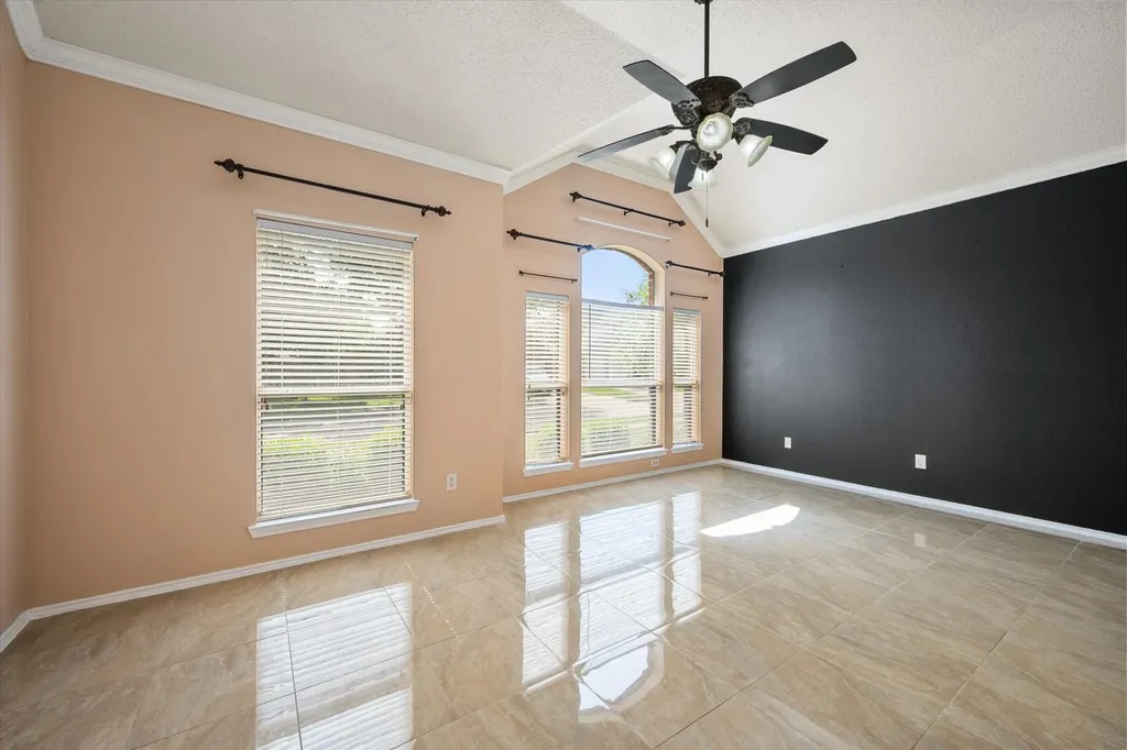 6906 Field Lark Drive Arlington TX 76002