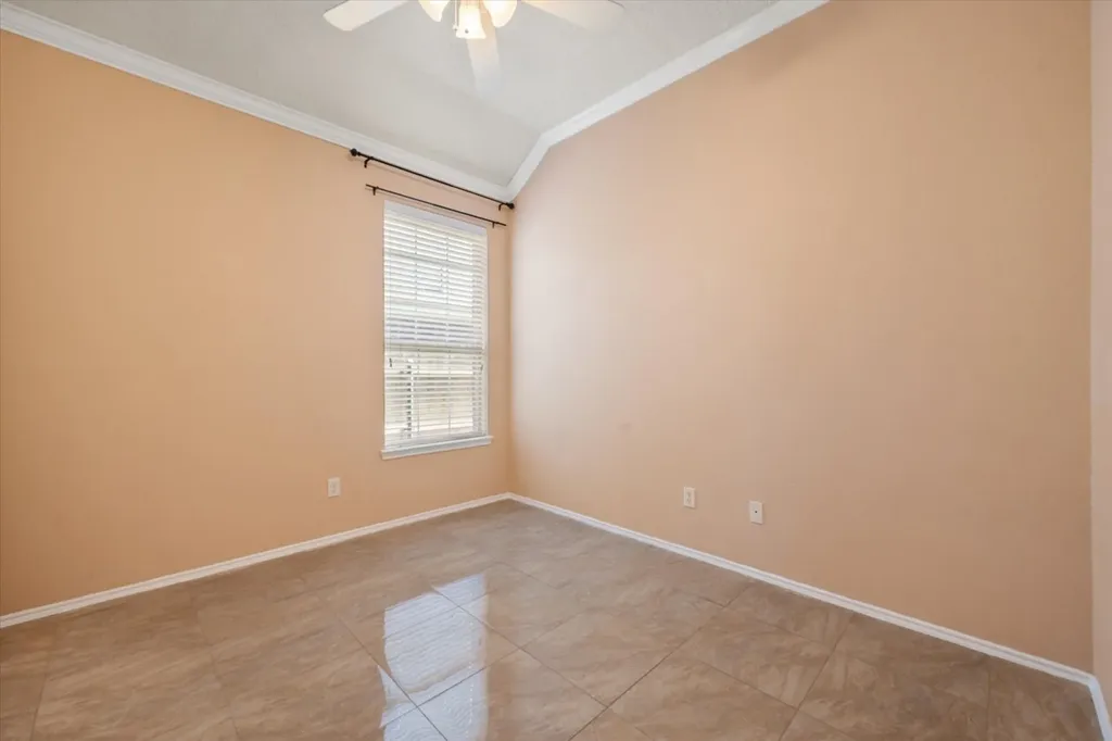 6906 Field Lark Drive Arlington TX 76002