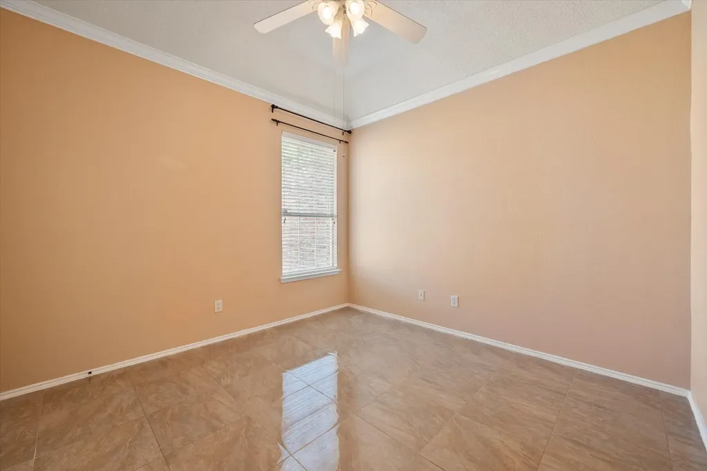 6906 Field Lark Drive Arlington TX 76002