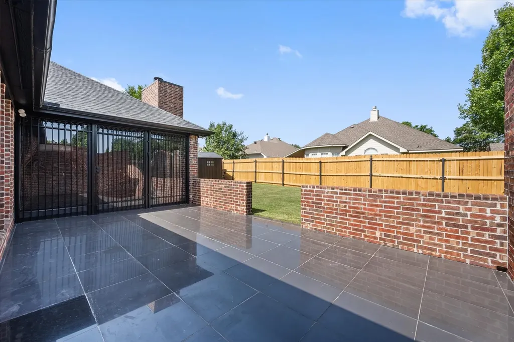 6906 Field Lark Drive Arlington TX 76002
