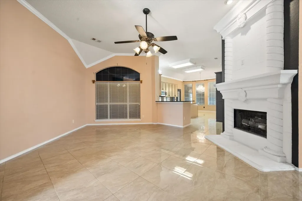 6906 Field Lark Drive Arlington TX 76002