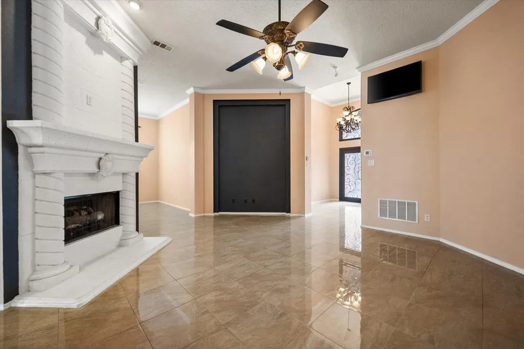 6906 Field Lark Drive Arlington TX 76002