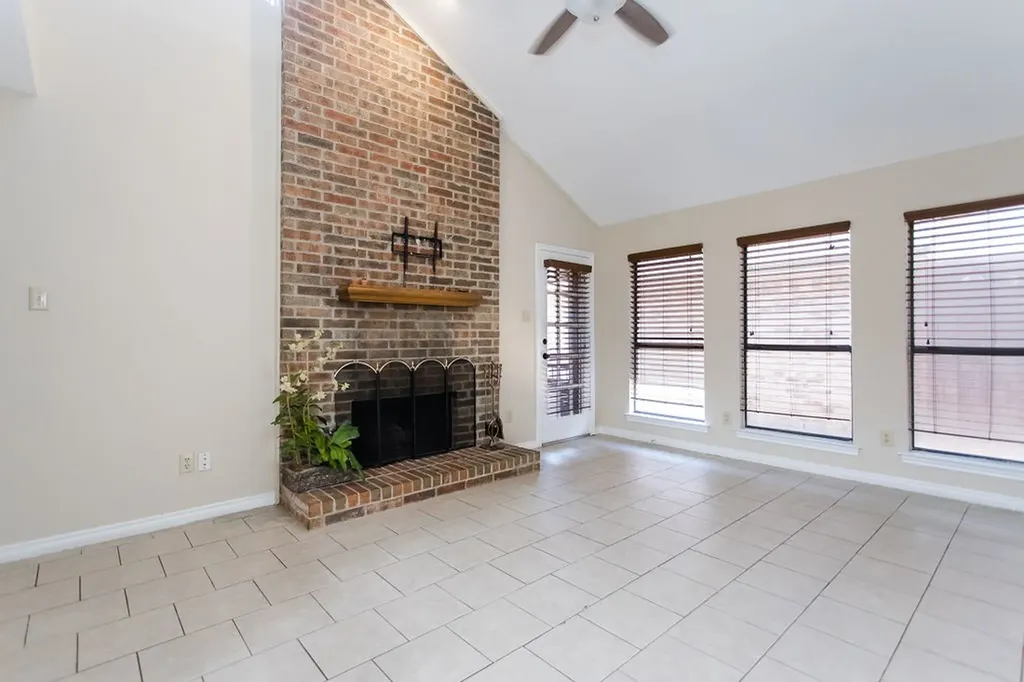 2426 Centaurus Drive Garland TX 75044