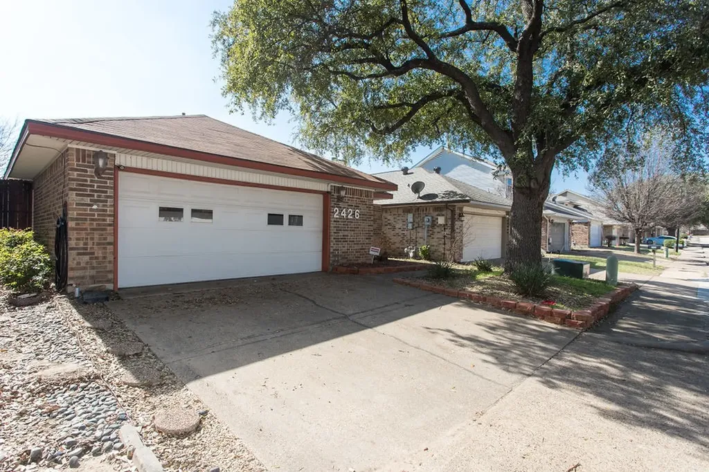 2426 Centaurus Drive Garland TX 75044