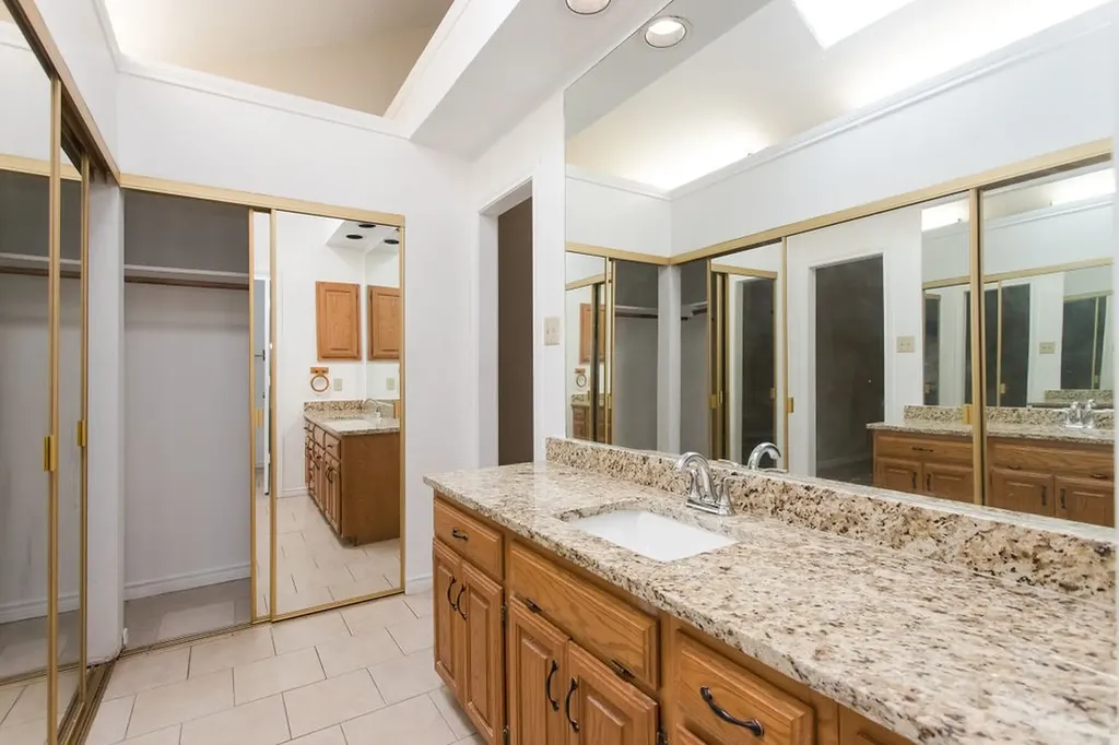 2426 Centaurus Drive Garland TX 75044