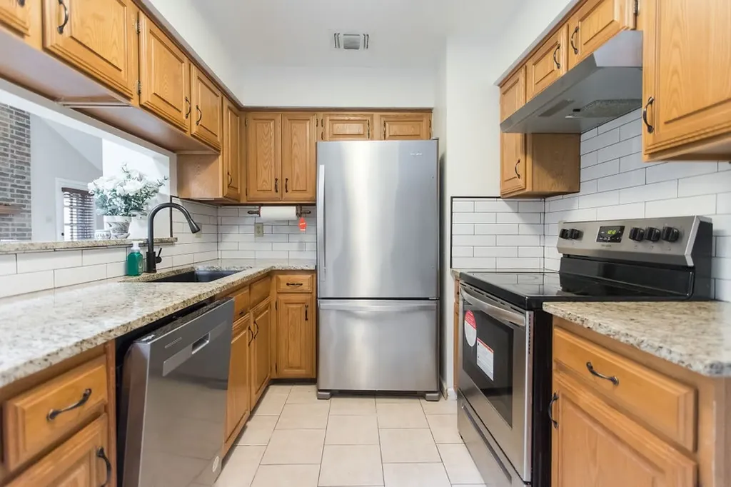 2426 Centaurus Drive Garland TX 75044