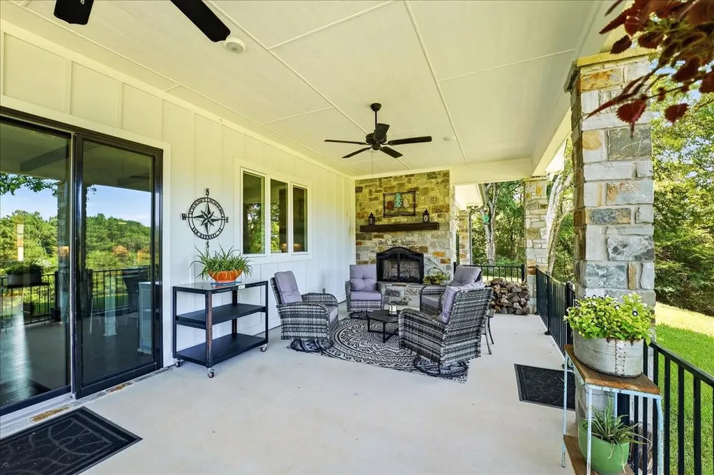11049 County Road 417 Tyler TX 75704