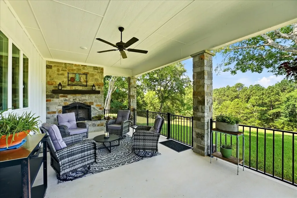 11049 County Road 417 Tyler TX 75704