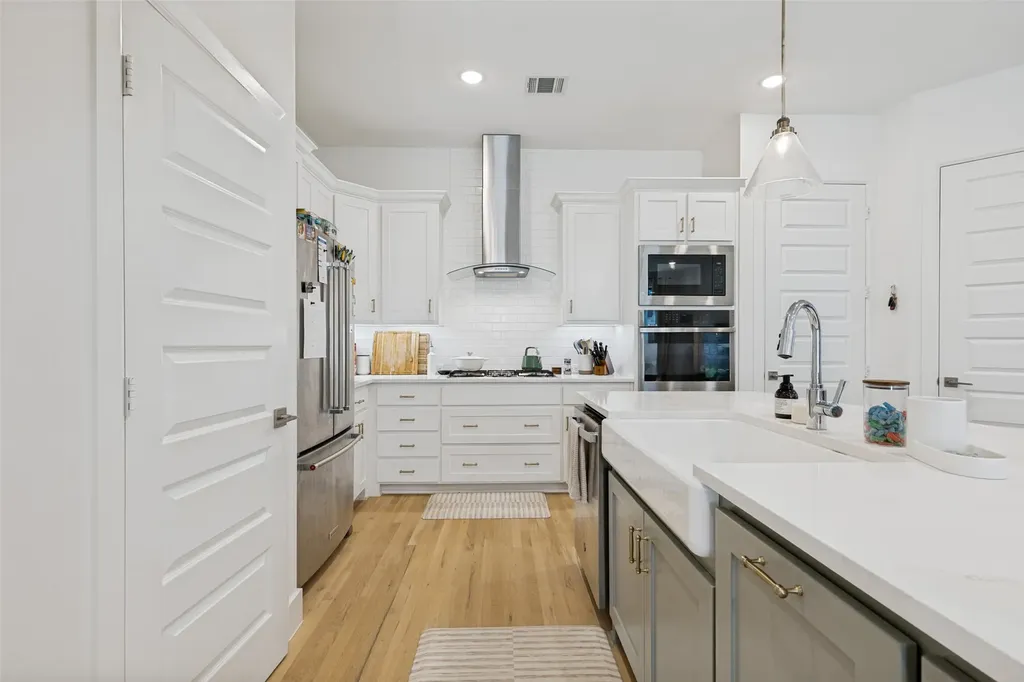 8114 Fallston Court Dallas TX 75231