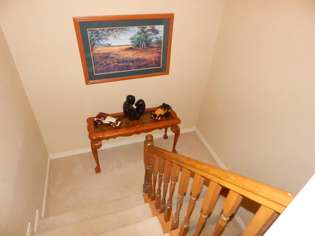 3073 East Lake Gladewater TX 75647