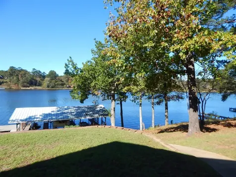 3073 East Lake Gladewater TX 75647