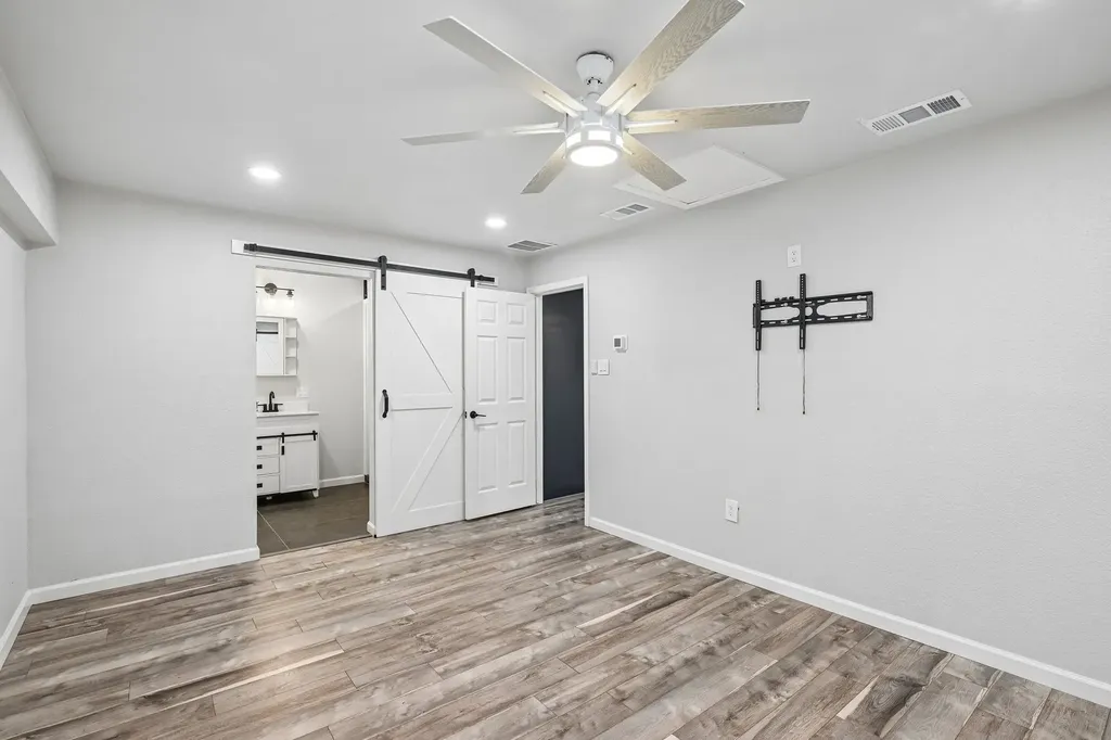 511 Commerce Street Kemp TX 75143
