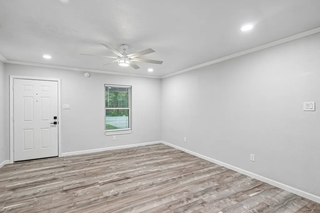 511 Commerce Street Kemp TX 75143