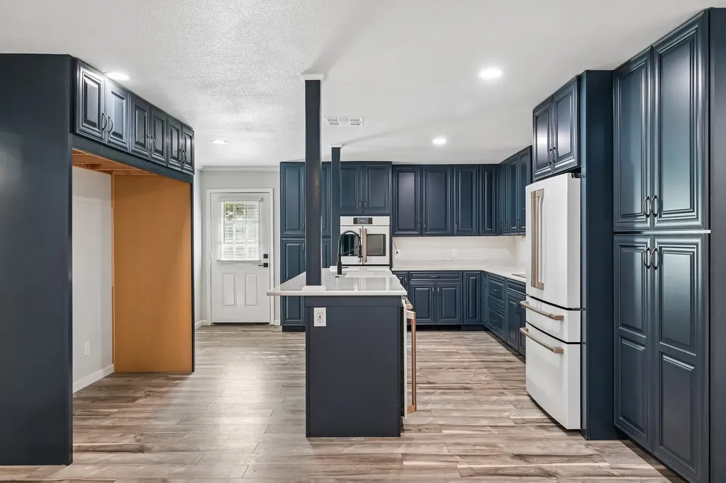 511 Commerce Street Kemp TX 75143