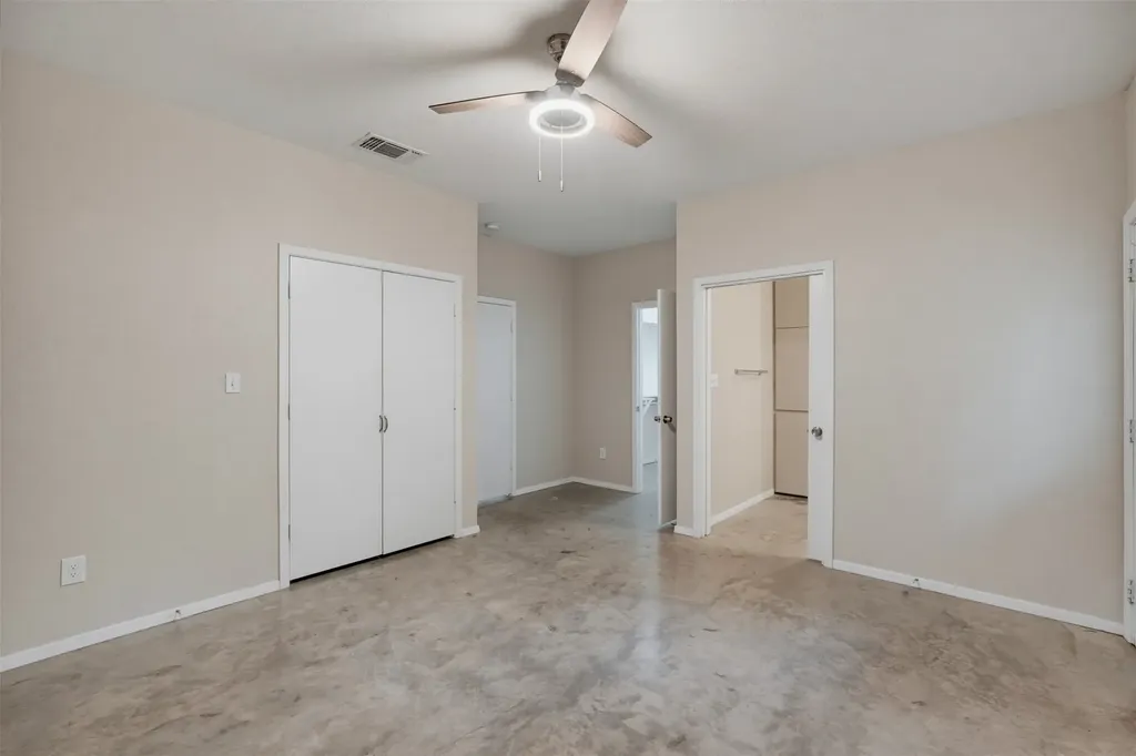 103 Del Rio Avenue Benbrook TX 76126