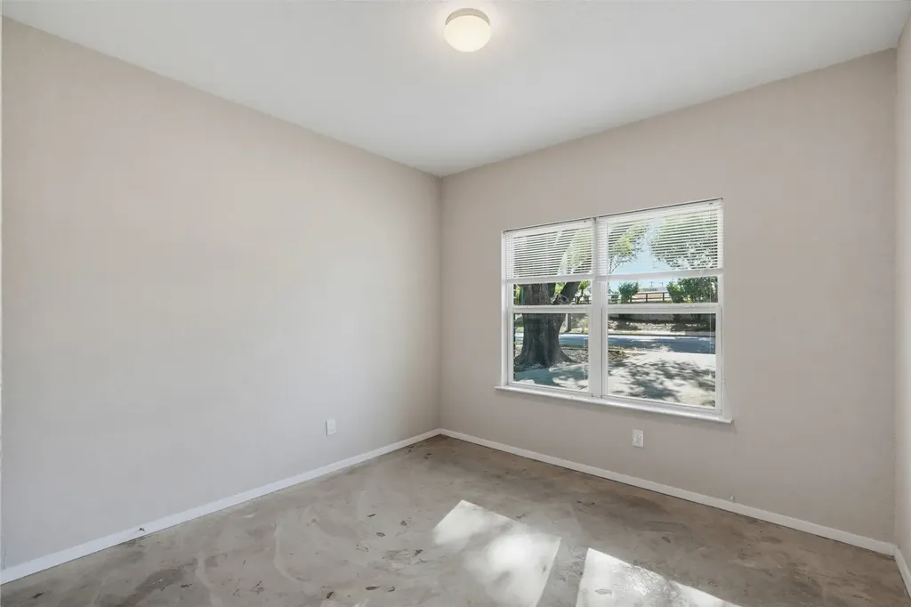 103 Del Rio Avenue Benbrook TX 76126