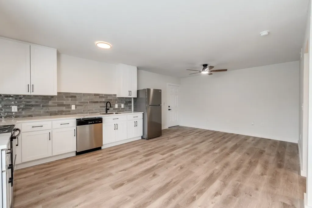 5917 Gaston Avenue Dallas TX 75214