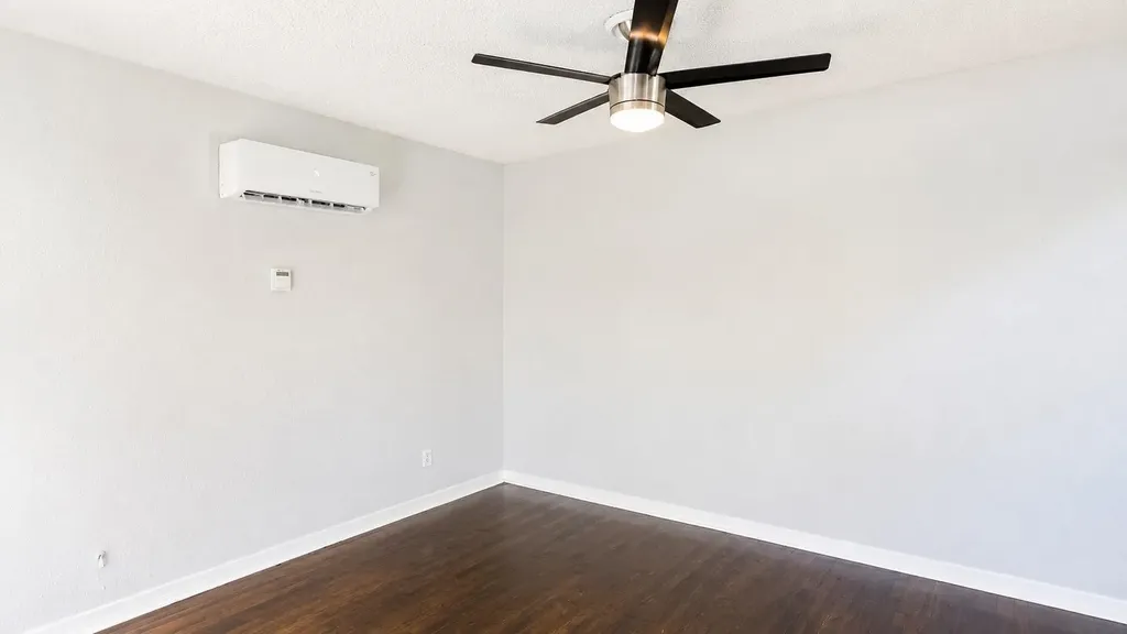 1817-1819 Brittain Street Fort Worth TX 76111
