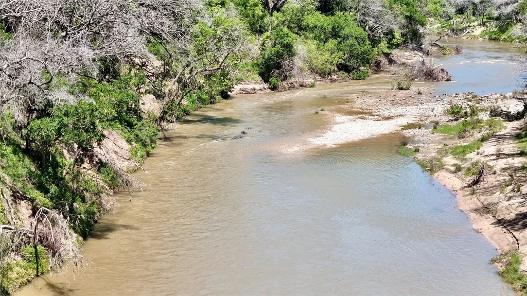 2031-01 County Road 3310 Valley Mills TX 76689