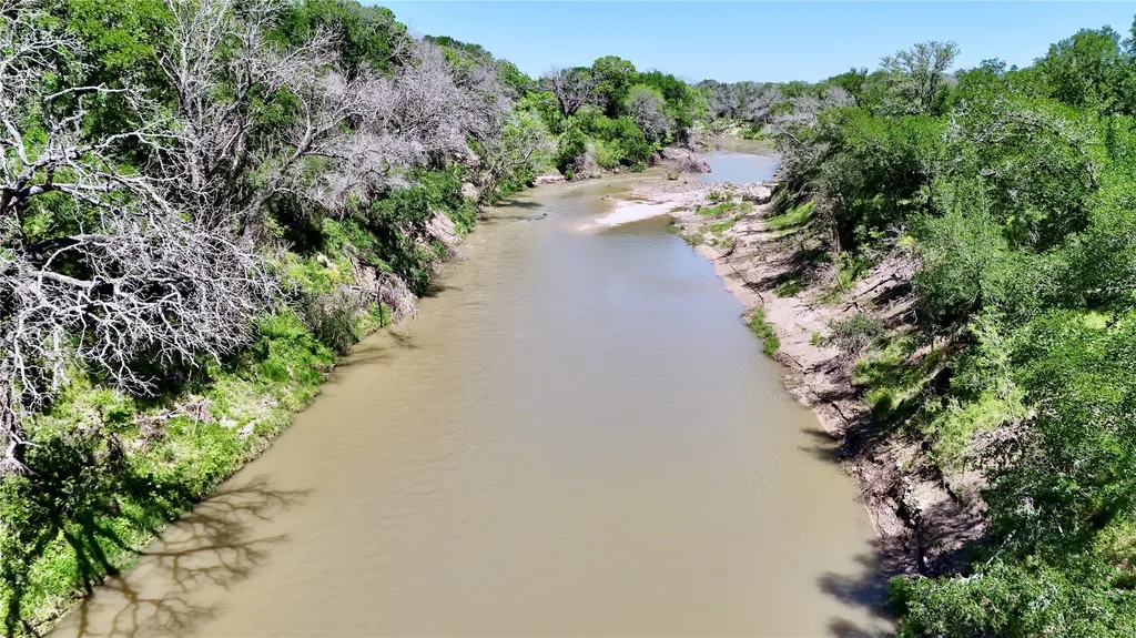 2031-01 County Road 3310 Valley Mills TX 76689