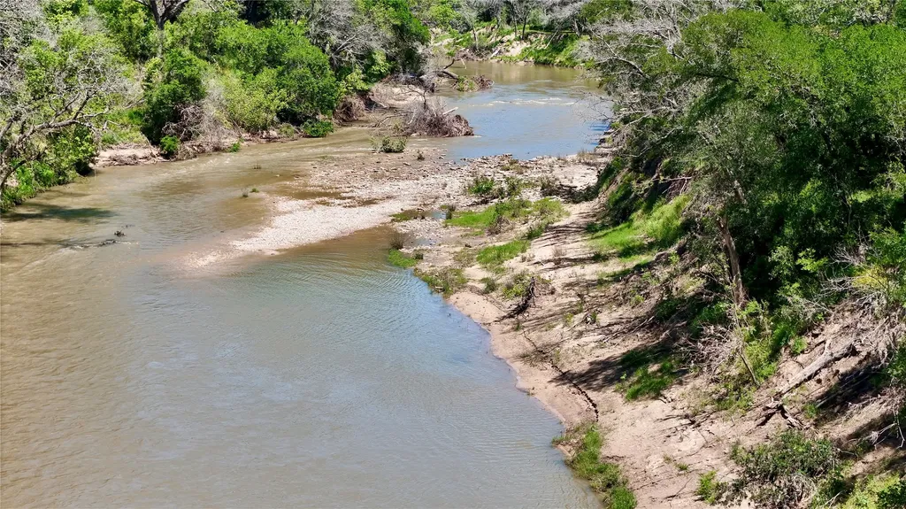 2031-01 County Road 3310 Valley Mills TX 76689