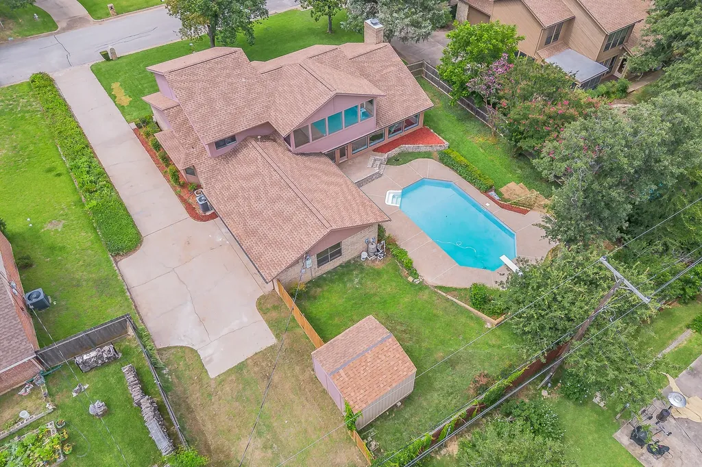 2709 Oak Trail Court Dalworthington Gardens TX 76016