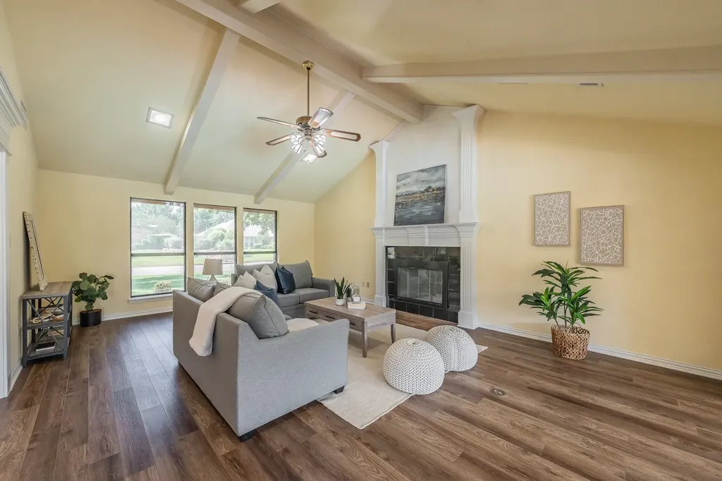 2709 Oak Trail Court Dalworthington Gardens TX 76016