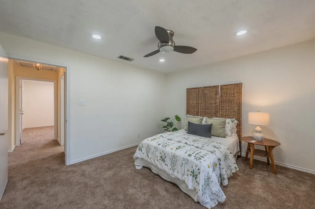 2709 Oak Trail Court Dalworthington Gardens TX 76016