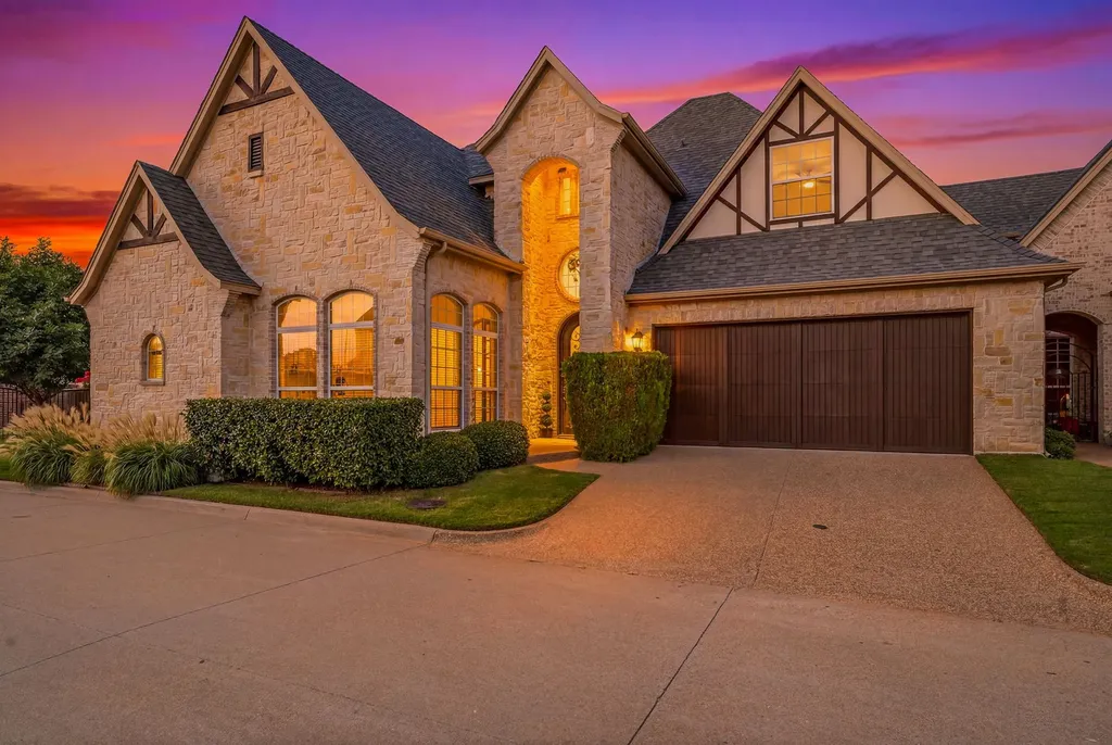 2414 Vineyard Drive Granbury TX 76048
