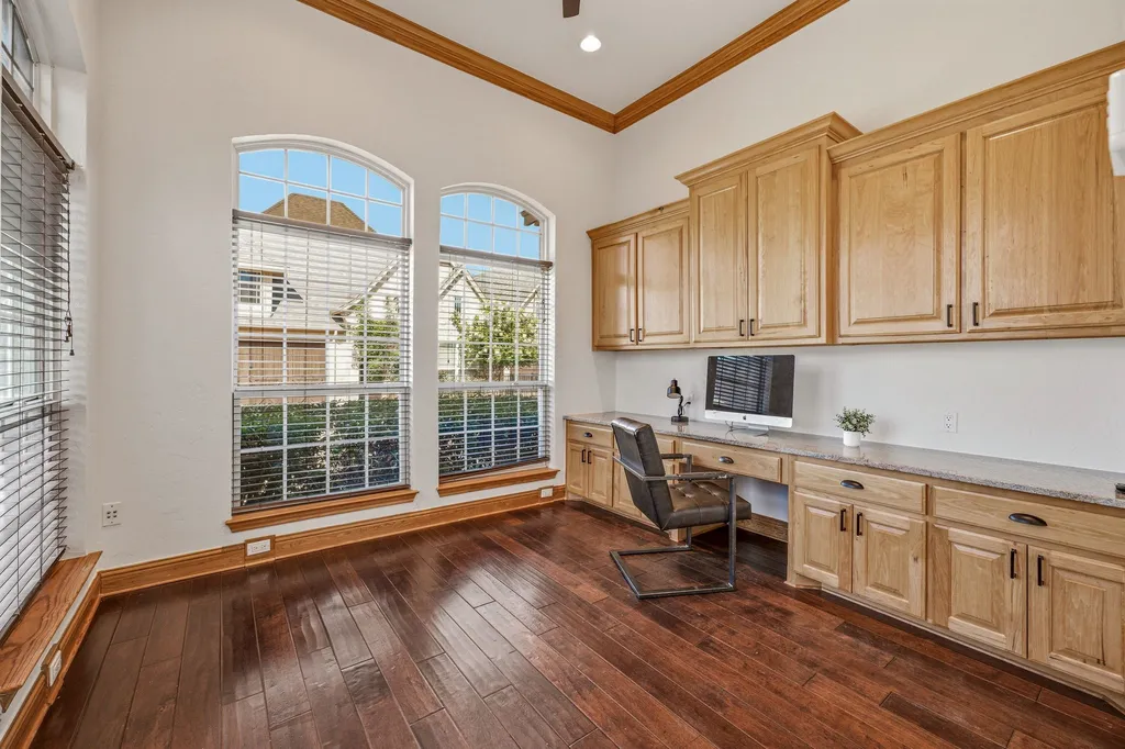 2414 Vineyard Drive Granbury TX 76048