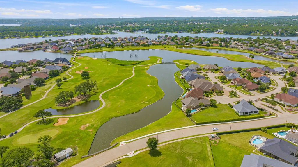 2414 Vineyard Drive Granbury TX 76048