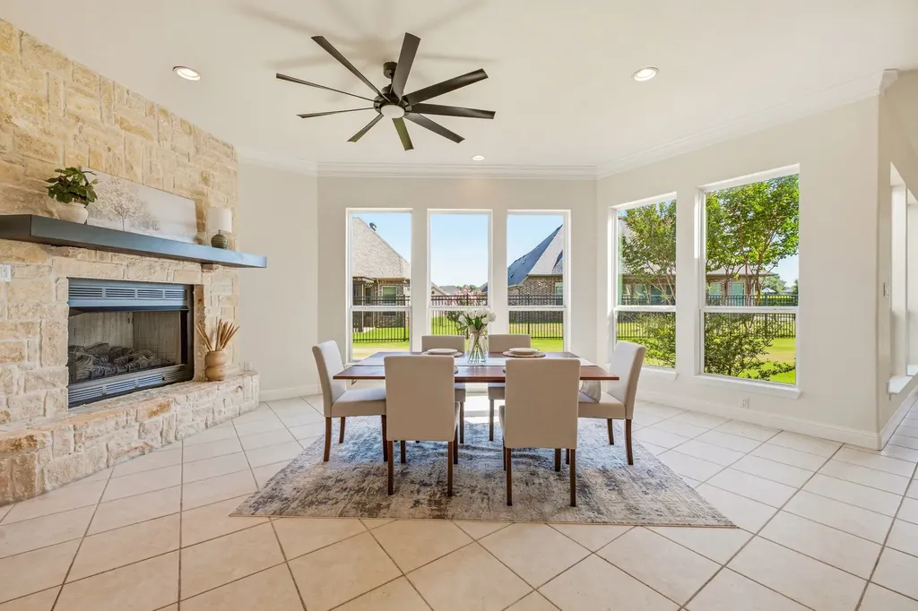 2414 Vineyard Drive Granbury TX 76048